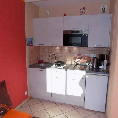 Saint-palais-sur-mer, 1 Piece, 3 Personnes - Fr-1-305a-2 Apartment